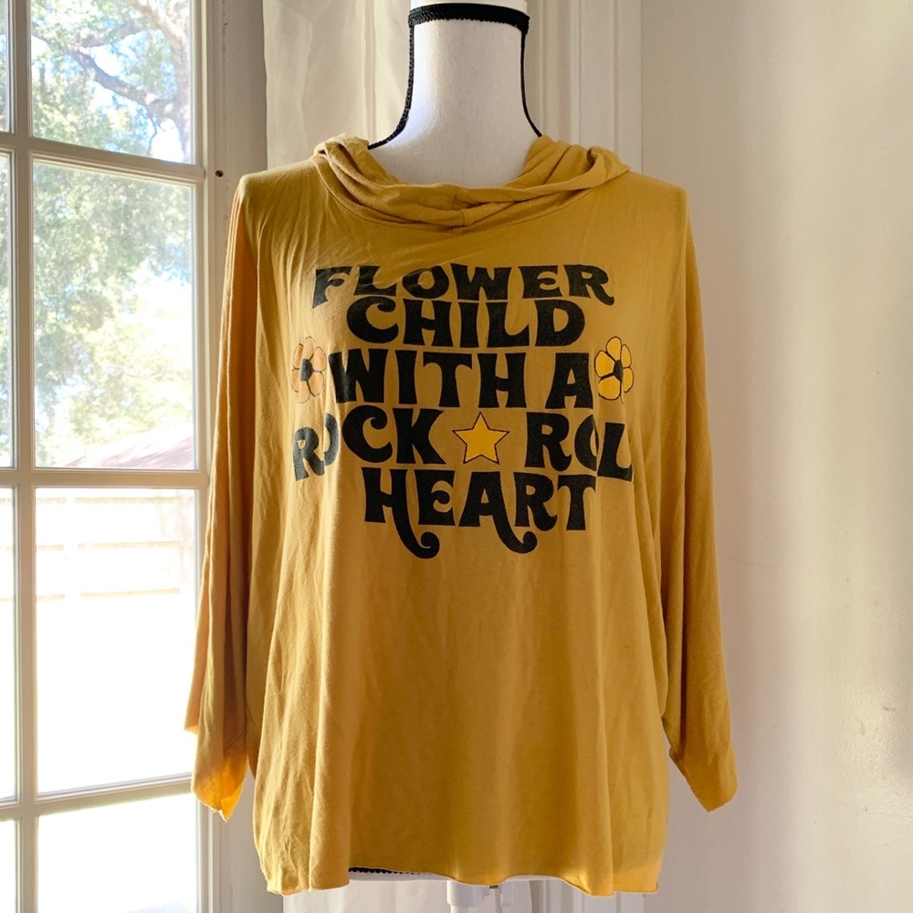 Life Clothing Flower Child Rock & Roll Heart Top